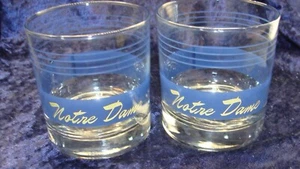 "JUEGO DE DOS VASOS DE WHISKY NOTRE DAME ~ 3,5"" ~ EN MUY BUENA CONDICIÓN ~" - Imagen 1 de 6