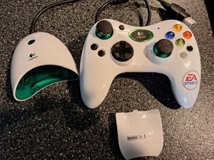 Mando Inalámbrico Original Xbox Logitech EA Sports Blanco Con Adaptador PROBADO - Imagen 1 de 1