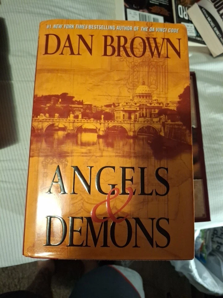 5 Books Angels & Demons Hardcover First Edition- Dan Brown+4 Others Foto 1 de 4