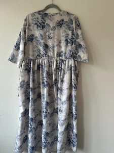 Fan. Yuansu Handmade Dresses - Picture 1 of 5