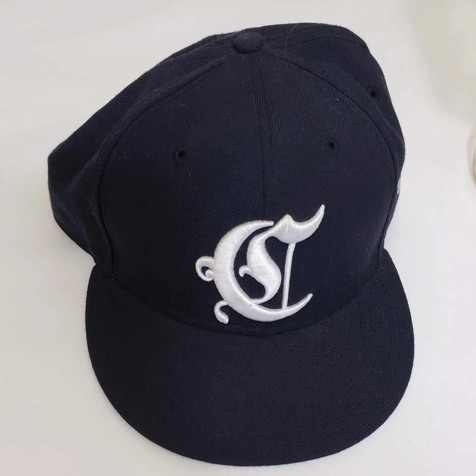 Crooks & Castles × NewEra Sombrero Ajustado Azul Marino 7 3/4 Foto 1 de 4