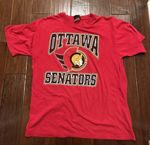Vintage Ottawa Senators T-Shirt Size XL Red 90s NHL-Brand CHW Cover