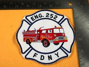 W-90 NEW YORK FIRE DEPARTMENT PATCH - ENGINE 252 - FEUERWEHRAUTO - Bild 1 von 2