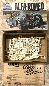 Alfa Romeo MPC Modell 2-1015 Bausatz Versand inklusive - Bild 1 von 2