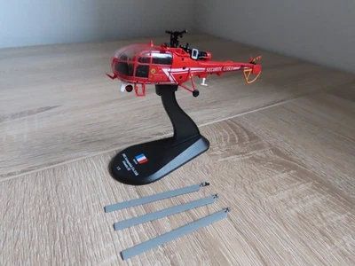 AmerCom 2002 Aerospatiale SA-316B Alouette 3 French Helicopter 1:72 Scale Model - Image 1 of 4