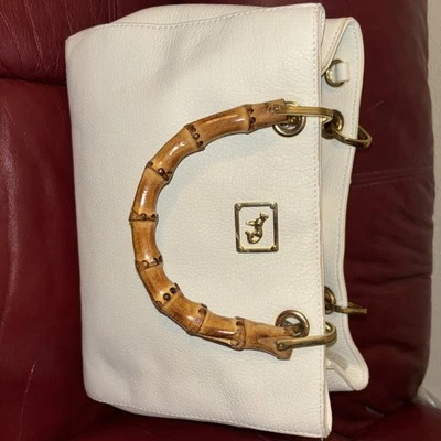CARTERA EMMA FOX de cuero genuino blanco con asas de madera Foto 1 de 4