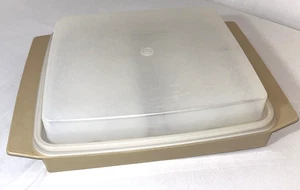 Vintage Tupperware Deviled Egg Keeper Carrier Tray Container Almond 723 USA - Picture 1 of 5