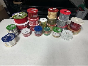 Lot Of 30 Rolls Of Christmas Themed Ribbon New And Partials - Picture 1 of 6