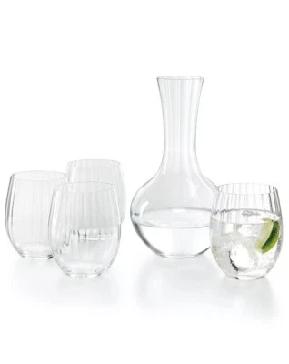 Vasos de bebida fría Riedel, juego de 4 y jarra $89 j Foto 1 de 4