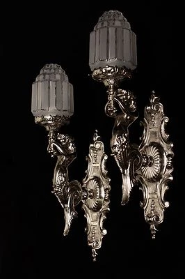 Пара посеребренных бронзовых настенных светильников в стиле ар-деко со СКУЛЬПТУРАМИ РУСАЛОК ручной работы - Изображение 1 из 4