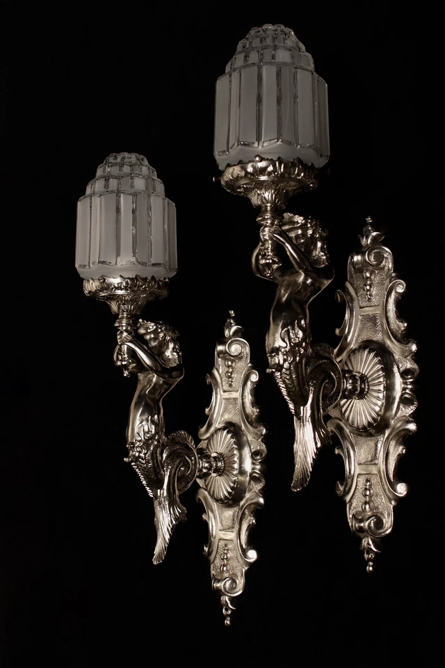 Par de luces de pared Art Deco de bronce plateado con ESCULTURAS DE SIRENA hechas a mano Foto 1 de 4