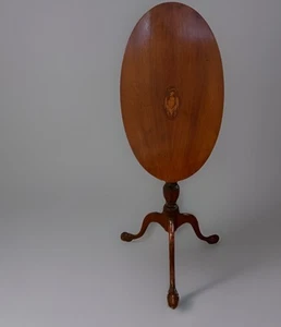Antique Federal Mahogany Tilt Top Table with American Eagle Marquetry, C 1790 - Picture 1 of 18