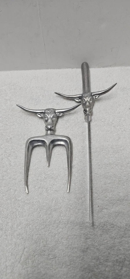 Tenedor para tallar carne Texas Longhorn Steer Head y cuchillo para tallar Sheffield England Foto 1 de 4