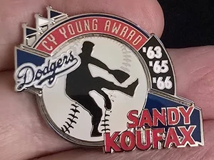 LOS ANGELES DODGERS SANDY KOUFAX 3 X CY YOUNG AWARDS Lapel Pin - Picture 1 of 1