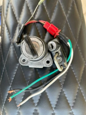 interruptor de encendido y bloqueo de casco yamaha tw200 Foto 1 de 2