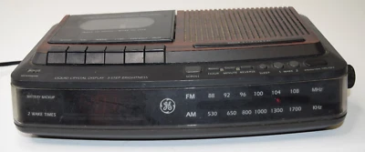 Vintage Radio GE Model 7-4966B FM/AM Clock Cassette Player Recorder - Image 1 of 4