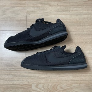 Havva nike cortez black suede 