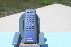 SONY - REMOTE CONTROL - MODEL RMT-CE75A - RADIO CASSETTE -TESTED - Picture 1 of 3