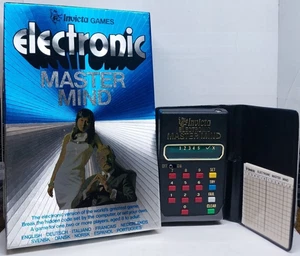 De colección 1977 Invicta Electronic MASTERMIND Juego Portátil Probado Completo - Imagen 1 de 9
