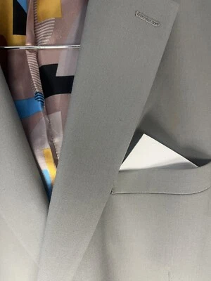 Предварительно сложенный шелковый карман квадратный ручной работы сделано в Великобритании #14 - Изображение 1 из 3