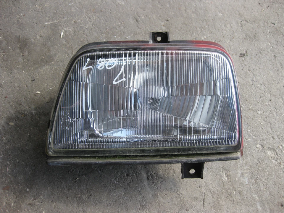 Daihatsu Cuore L80 Automatik (85-88) : Scheinwerfer links - Bild 1 von 1