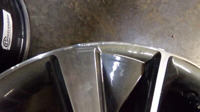 Rueda para Nissan Máxima 2016-2018 Foto 1 de 2