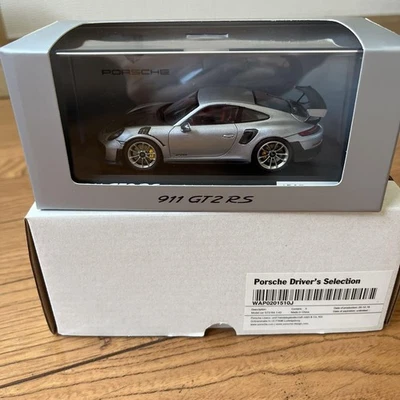 Spark Porsche 911 GT2 RS 1/43 Limited Edition Minicar New 1,911 pcs - Photo 1/3