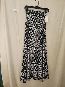 Black And White Geometric Print Long Skirt Size Small - Picture 1 of 5