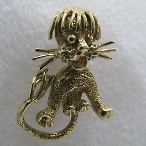 14K Yellow Gold Lion Pin Brooch 4 Grams