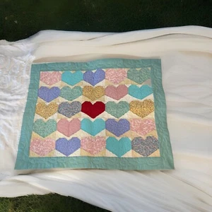 Vintage Machine Sewn Hearts Patchwork Baby Valentine Quilt 31” X 34” Pink Red - Picture 1 of 20