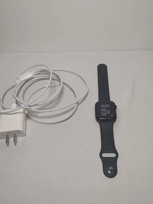 Apple Watch SE (2nd Generation) 44mm A2723 Good Condition | Aluminum | GPS  - Image 1 of 4