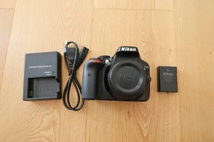 Appareil photo reflex numérique Nikon D3300 24,2 MP boîtier seul - Photo 1/9