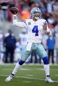 Dak Prescott - Dallas Cowboys QB | NFL Quarterback Star | - 4x6 Glossy Magnet - Picture 1 of 2