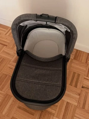 UppaBaby Vista Bassinet V2 - Image 1 of 4