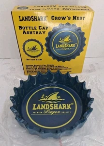 ¡Nuevo! Cenicero con tapa de botella Landshark Nido de cuervos Cenicero para cigarros - Imagen 1 de 4