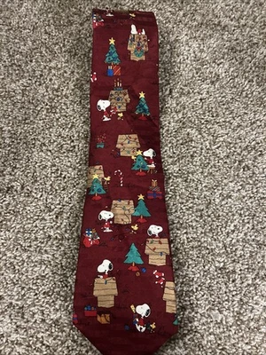 Peanuts Deck The Doghouse Snoopy Christmas Vintage Novelty Necktie 100% Silk - Image 1 of 4