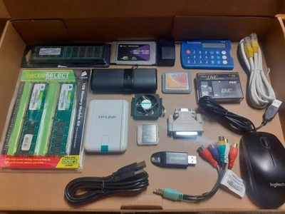 Lot Accessoire informatique +RAM+USB+WIRELESS+LECTEUR-CARTE.SD+CÂBLE+CARTE PC  - Photo 1/4