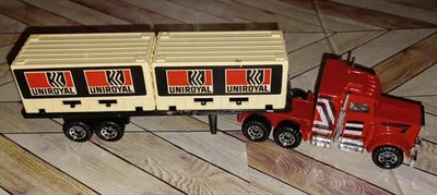 VIntage 1981 Peterbilt & 铰接拖车火柴盒 Convoy CY3 Lesney Uniroyal — 第 1/4 张图片