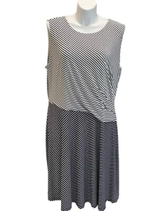 Nuevo con etiquetas Vestido Lauren Ralph Lauren Negro Blanco Diagonal Rayas Sin Mangas Talla 24W - Imagen 1 de 9