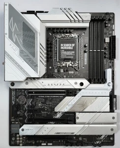 ASUS ROG Strix Z790-A Gaming WiFi D4 LGA 1700 ATX Intel Mainboard *LESEN* - Bild 1 von 5