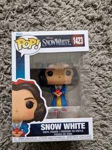Funko POP! Disney Snow White (with Apple) #1423 Vinyl Figure New - Picture 1 of 6