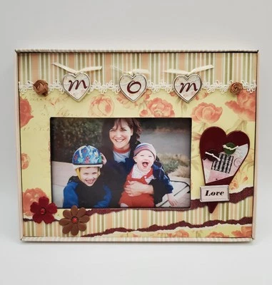 Marco de fotos estilo álbum de recortes mamá 4 x 6 floral corazón amor botón adornos 3D Foto 1 de 4