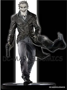 DC DIRECT  BATMAN Black and White THE JOKER STATUE By Lee Bermejo MIB!! Maquette - Picture 1 of 10