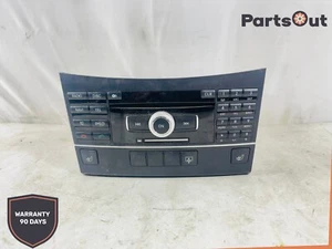 10-11 Mercedes W212 E350 E550 Command Head Unit CD Changer Radio 2129008609 OEM - Picture 1 of 7