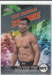 Chan Sung Jung The Korean Zombie rifrattore #AKA-13 2024 Topps Chrome UFC - Foto 1 di 2