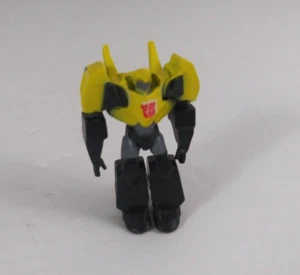 2015 Hasbro Transformers Drink & Play Bumblebee 1.5" Collectible Mini Figure - Picture 1 of 6