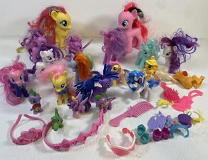 Lot of 19 Various Sized My Little Ponys With Accessories  - Picture 1 of 7