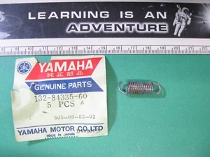 YAMAHA AT1 AT3 CT1 CS3 DT1 GT80 NOS OEM HEADLIGHT RIM SPRING 132-84335-60-00 jh - Picture 1 of 6