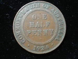 Australian 1924 Half Penny Coin 6 Pearls Center Diamond KGV Scarce , (SA07) - Picture 1 of 2