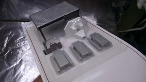 * Bachmann 42213 The Picnic Set - Contains 9 Pieces  H0 / 00 1:87 Scale - Picture 1 of 4